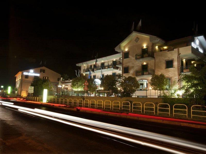 Oc Hotel 4*