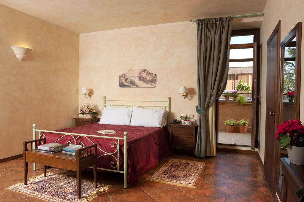 Hotel Oc 4*