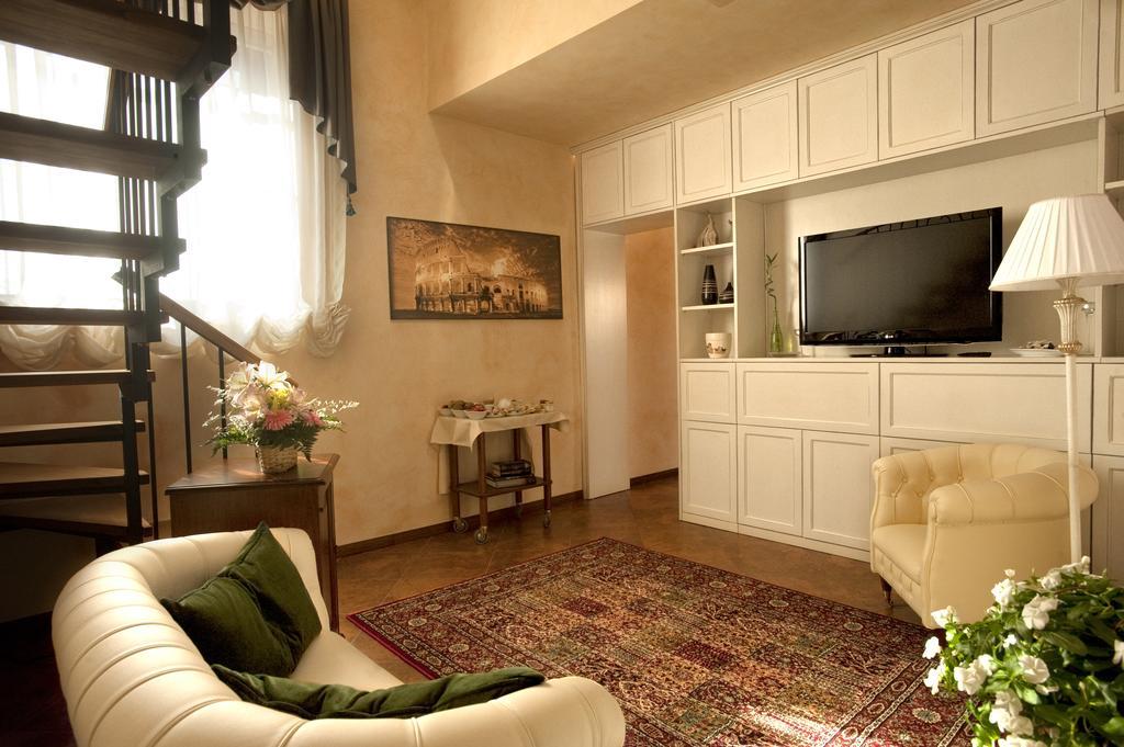 Hotel Oc 4*