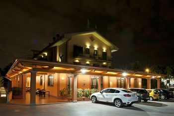 Hotel Oc 4*